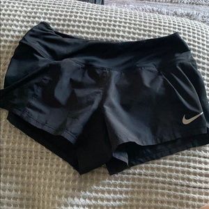 nike short shorts